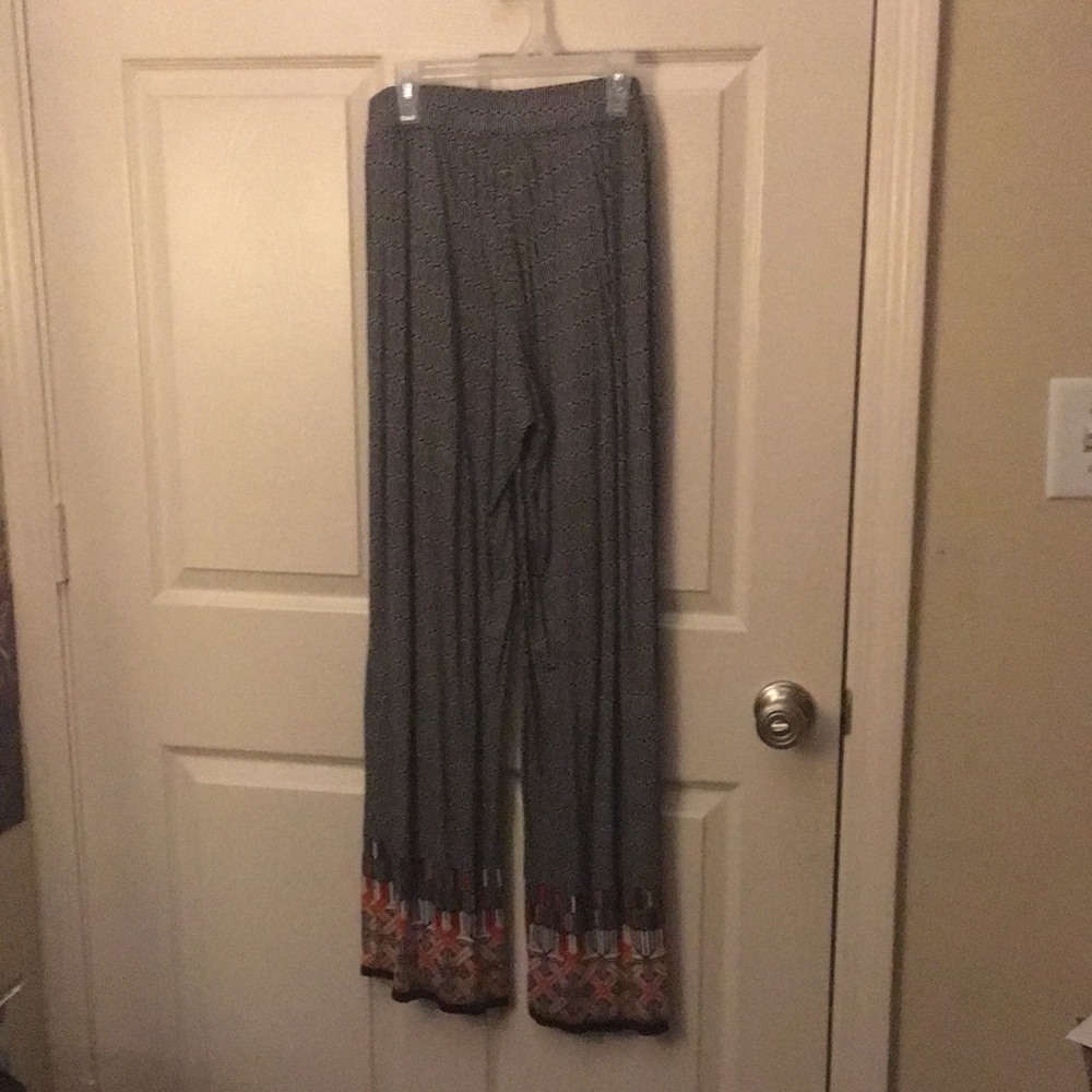 Women’s Flowy Pants
